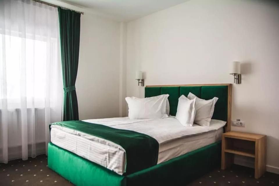 Paunasul Codrilor Hotel 4*